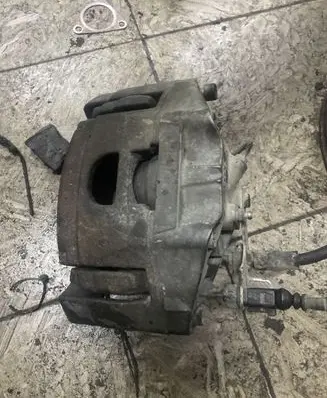 Audi A6 S6 C6 4F Front brake caliper