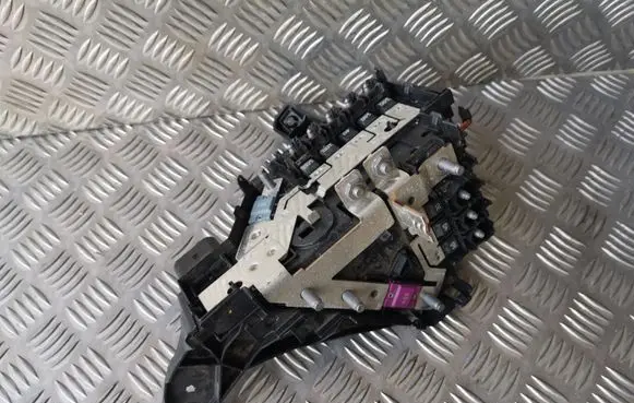 Mercedes-Benz E W213 Fuse module A2135403939