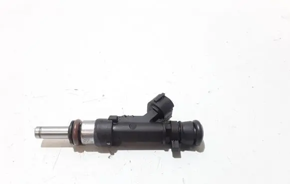 Audi A6 S6 C5 4B Fuel injector 0280158053