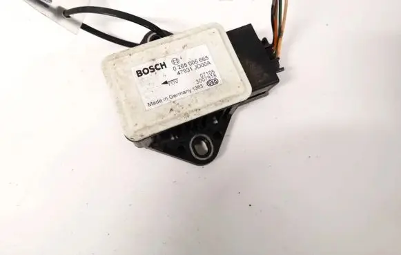 Nissan Qashqai ESP acceleration yaw rate sensor 0265005665 47931jd00a
