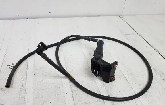 Headlight washer spray nozzle