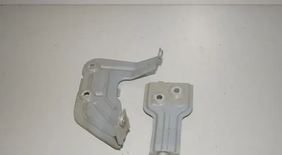 BMW X3 G01 Fender mounting bracket 7397516 7424678 7475804