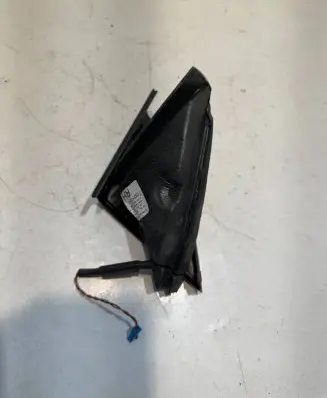Front door high frequency speaker