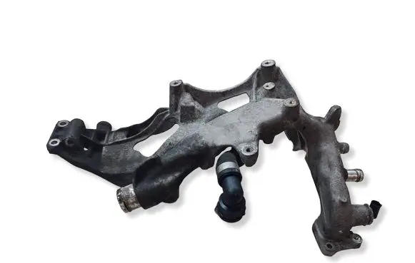 Mercedes-Benz B W246 W242 Generator/alternator bracket A6512011709