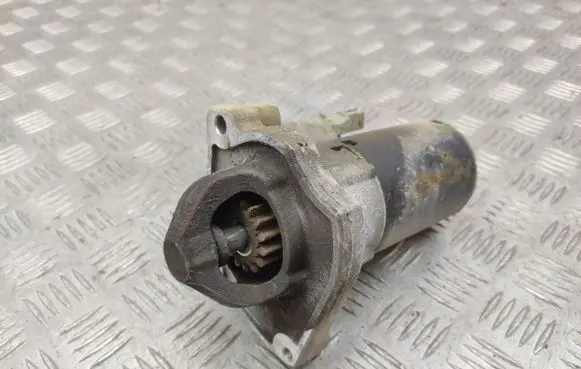 Citroen C3 Starter motor 9674077280