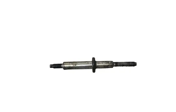 Mazda CX-7 Fuel Injector clamp holder 