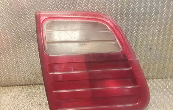 Mercedes-Benz E W210 Tailgate rear/tail lights 2108202364