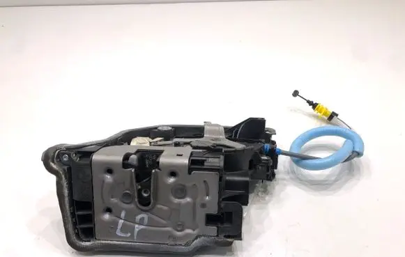 BMW X5 G05 Front door lock 9464887
