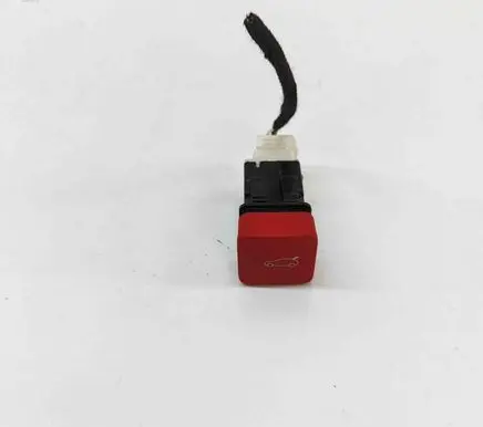 Jeep Avenger Tailgate/boot open switch button 9810618277