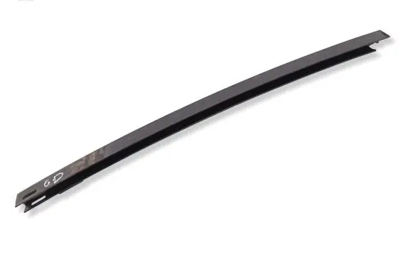 Opel Zafira C Rear door windshield rail 