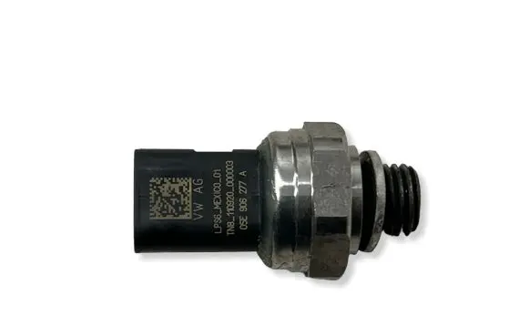 Volkswagen Polo VI Oil pressure sensor 05E906277A 110920000003
