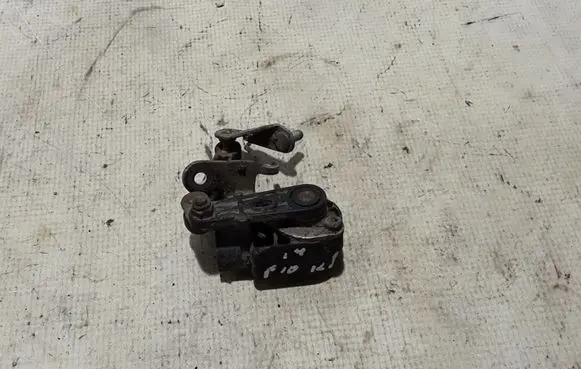 BMW 5 F10 F11 Air suspension front height level sensor 6860843
