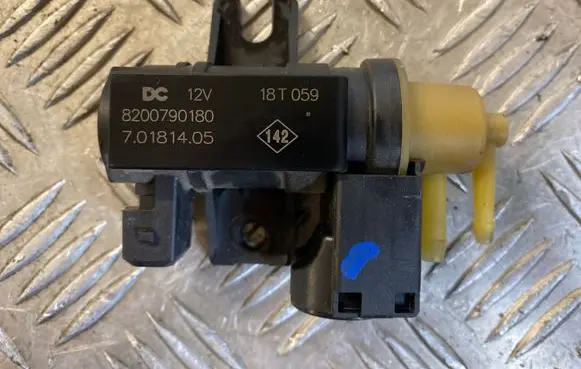 Renault Espace V (RFC) Turbo solenoid valve 8200790180 18T059 70181405