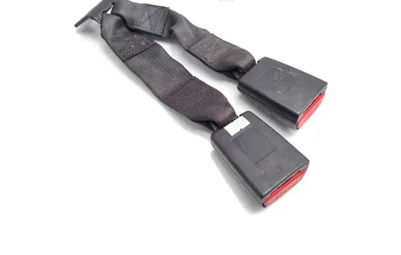 Isuzu Rodeo Rear seatbelt buckle 8932959030