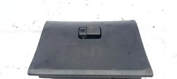 Glove box