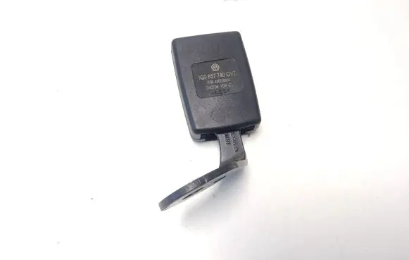 Volkswagen Eos Rear seatbelt buckle 1Q0857740