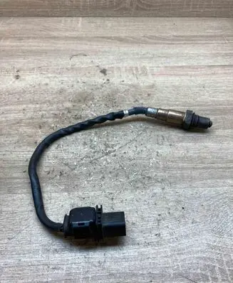 BMW 5 E60 E61 Lambda probe sensor 7804369 0281004079