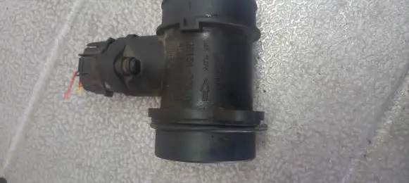 Hyundai Accent Mass air flow meter