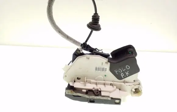 Volkswagen Polo V 6R Front door lock 5K1837015B