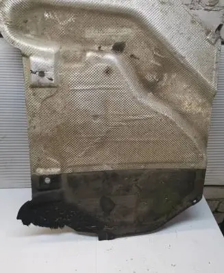 Audi A4 S4 B9 Engine splash shield/under tray 8W0825209