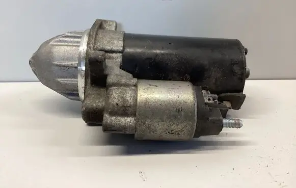 Mercedes-Benz C W203 Starter motor 0001115047 A0061512501