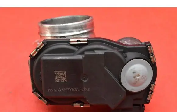 Opel Insignia A Throttle body valve 55570009DB