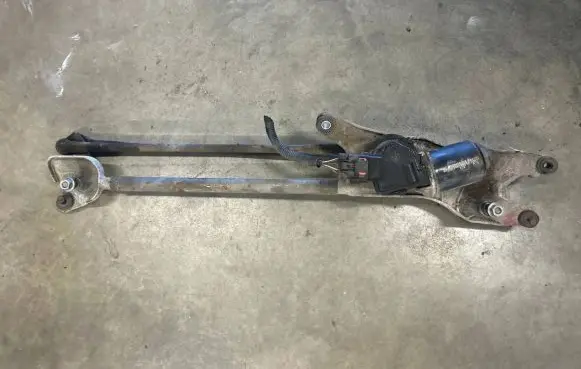 Chrysler Pacifica Front wiper linkage and motor 04894167AB