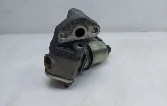 Skoda Fabia Mk1 (6Y) EGR valve 036131818