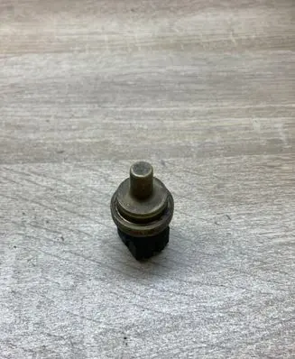 Audi A6 S6 C5 4B Coolant temperature sensor 059919501