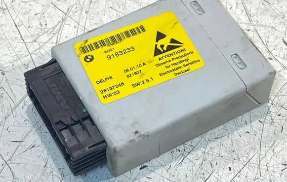 BMW 5 E60 E61 Center console control module 9183233 28137346 821807