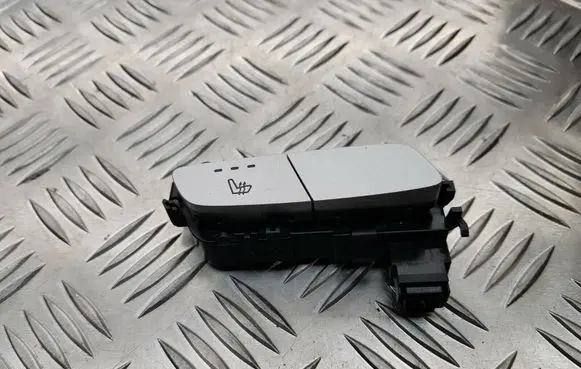 Mercedes-Benz C W205 Seat heating switch A2139057302