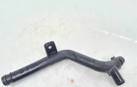 Audi Q5 SQ5 Engine coolant pipe/hose 03L121065K