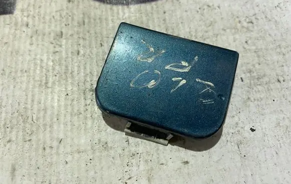 Mercedes-Benz E W210 Front tow hook cap/cover a2108850026 2108850026