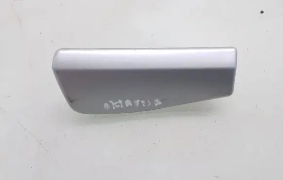 Skoda Octavia Mk2 (1Z) Dashboard glove box trim 1Z1858415
