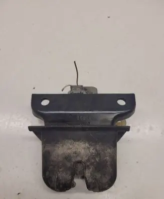 Audi A3 S3 8L Tailgate/trunk/boot lock/catch/latch 8L0827505E