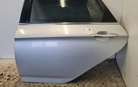 Hyundai i40 Rear door 