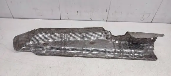 BMW X6 F16 Heat shield in engine bay 8511809