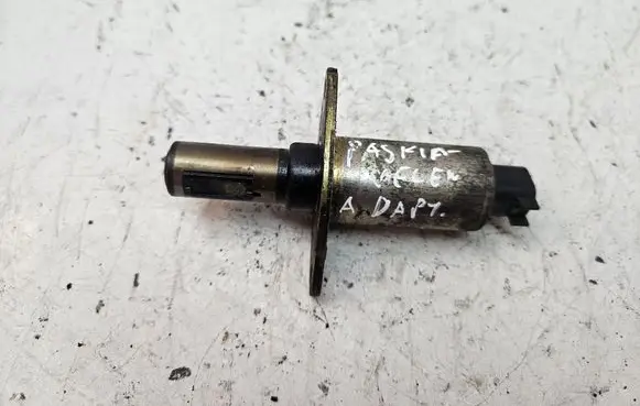 Jaguar S-Type Camshaft vanos timing valve 823796F050
