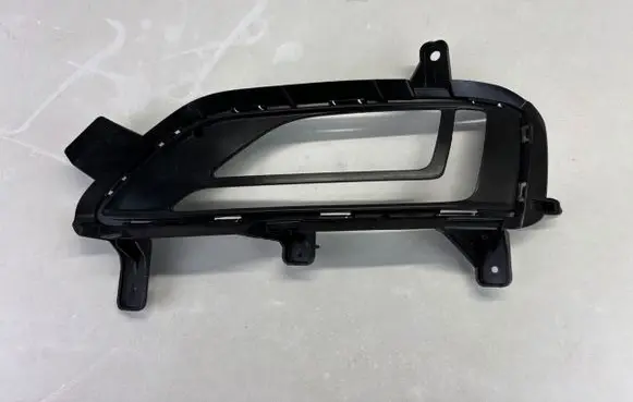 Hyundai Tucson TL Front bumper lower grill 86525-D7530 K3315