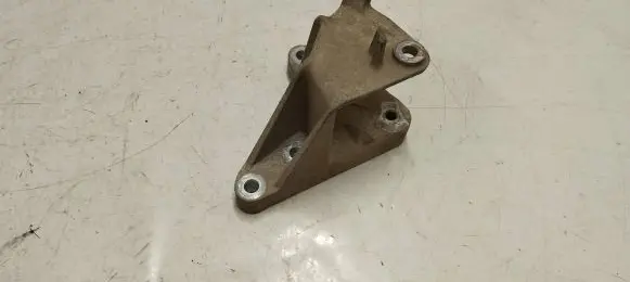 Opel Astra J Gearbox mounting bracket 13248665