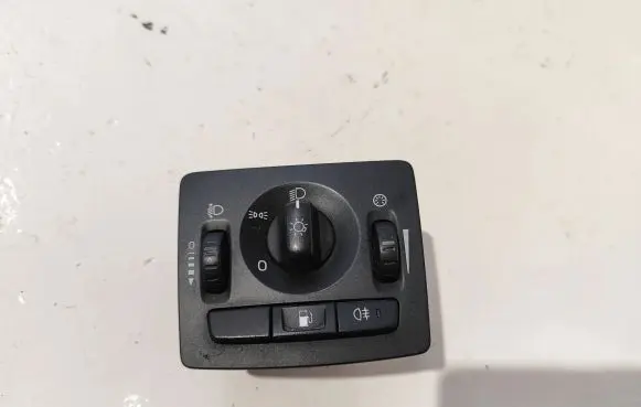 Volvo V50 Light switch 30669734