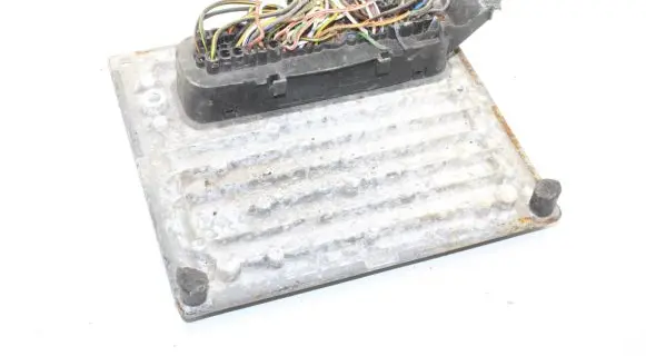 Ford Fiesta Engine control unit/module 6S6112A650FD