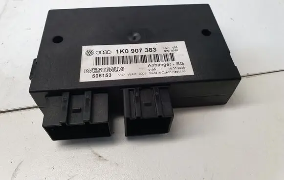 Volkswagen PASSAT B6 Tow bar trailer control unit/module 1K0907383
