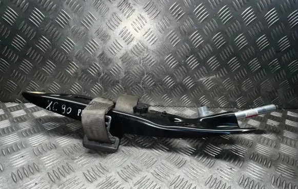 Volvo XC90 Front seatbelt 8092