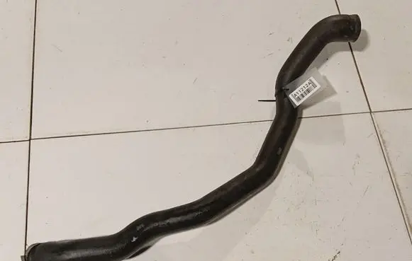 Volvo S60 Engine coolant pipe/hose 