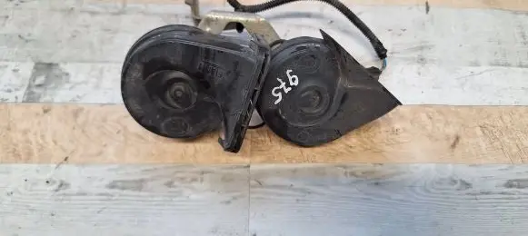 Ford C-MAX II Horn signal 0055306 A046522