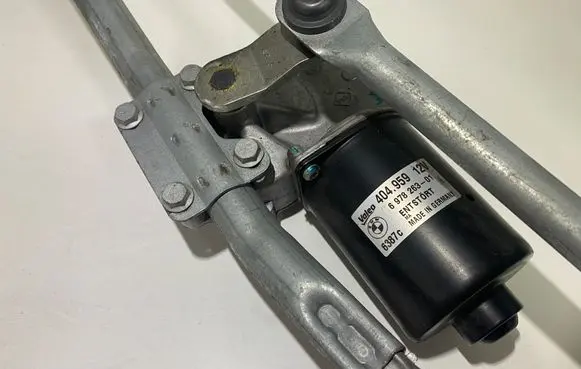BMW 3 E90 E91 Front wiper linkage 697826301