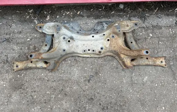 Toyota Prius (XW20) Front subframe