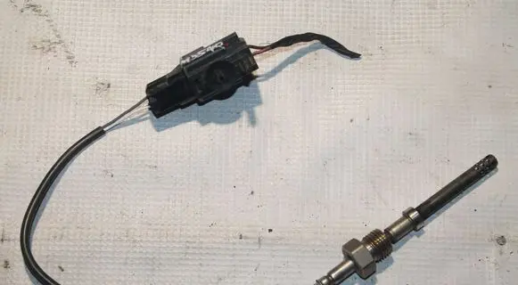 Volvo S80 Exhaust gas temperature sensor 30713739