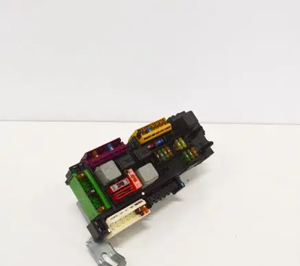 Mercedes-Benz E C207 W207 Fuse box set 016706581A